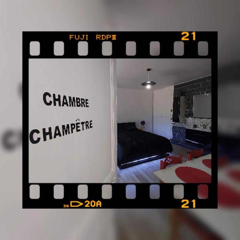 Au Pays D'Angeline Hotel La Pacaudière Kamer foto